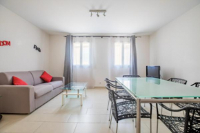 Bright Apartment In The Heart Of Cannes